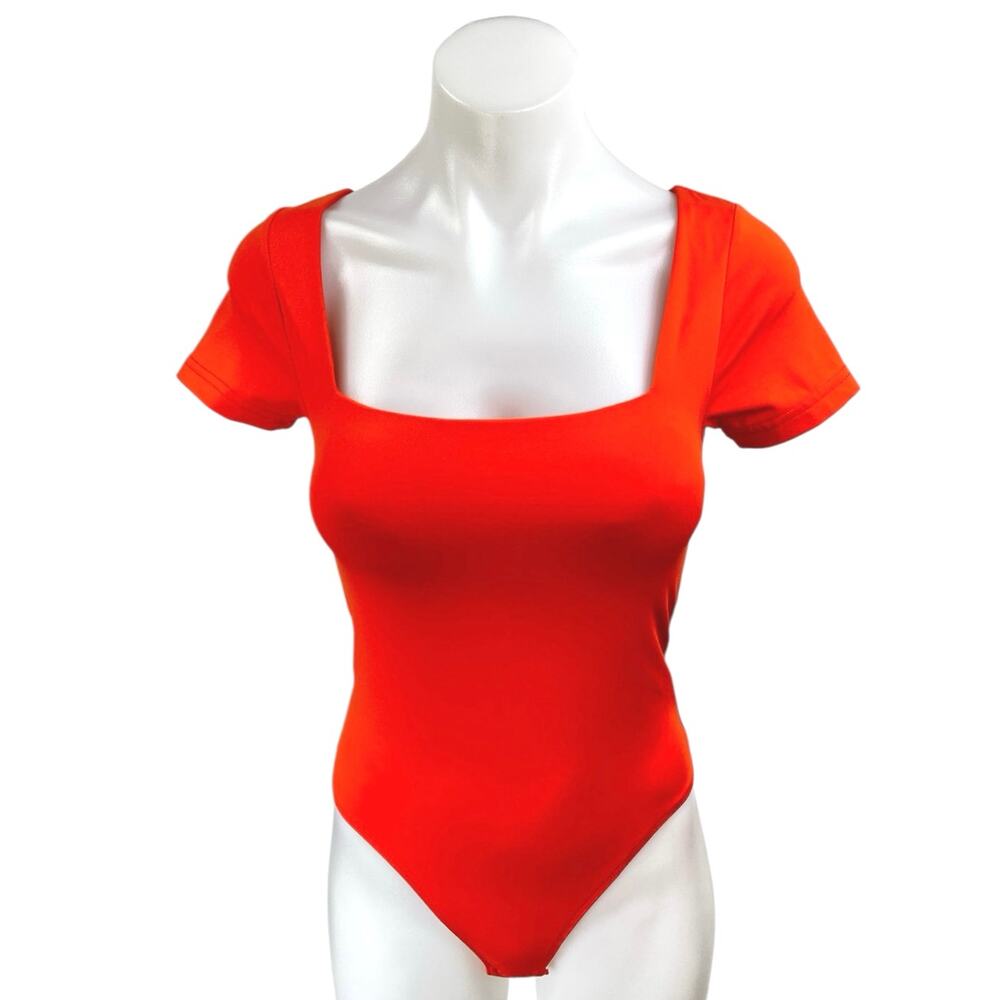 House Of Harlow 1960 Women's Red Orange Short Sleeve Square Neck Bodysuit Top XS